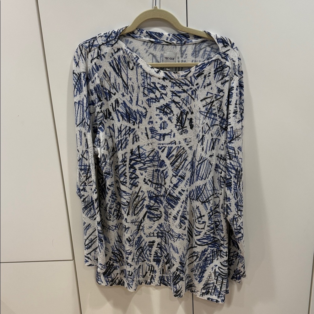 NIC+ZOE Blue and White Abstract Tunic